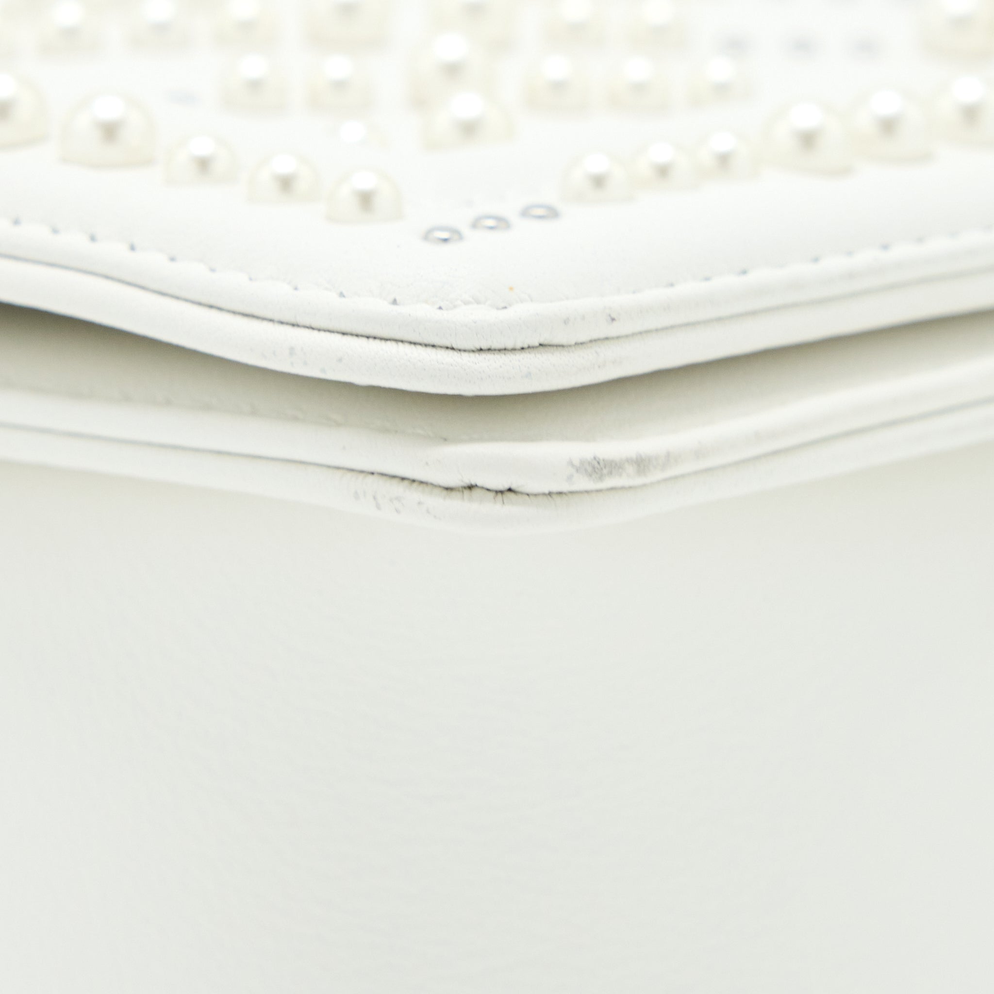 Chanel Medium Boy Bag Chevron Limited Lambskin With Pearl White