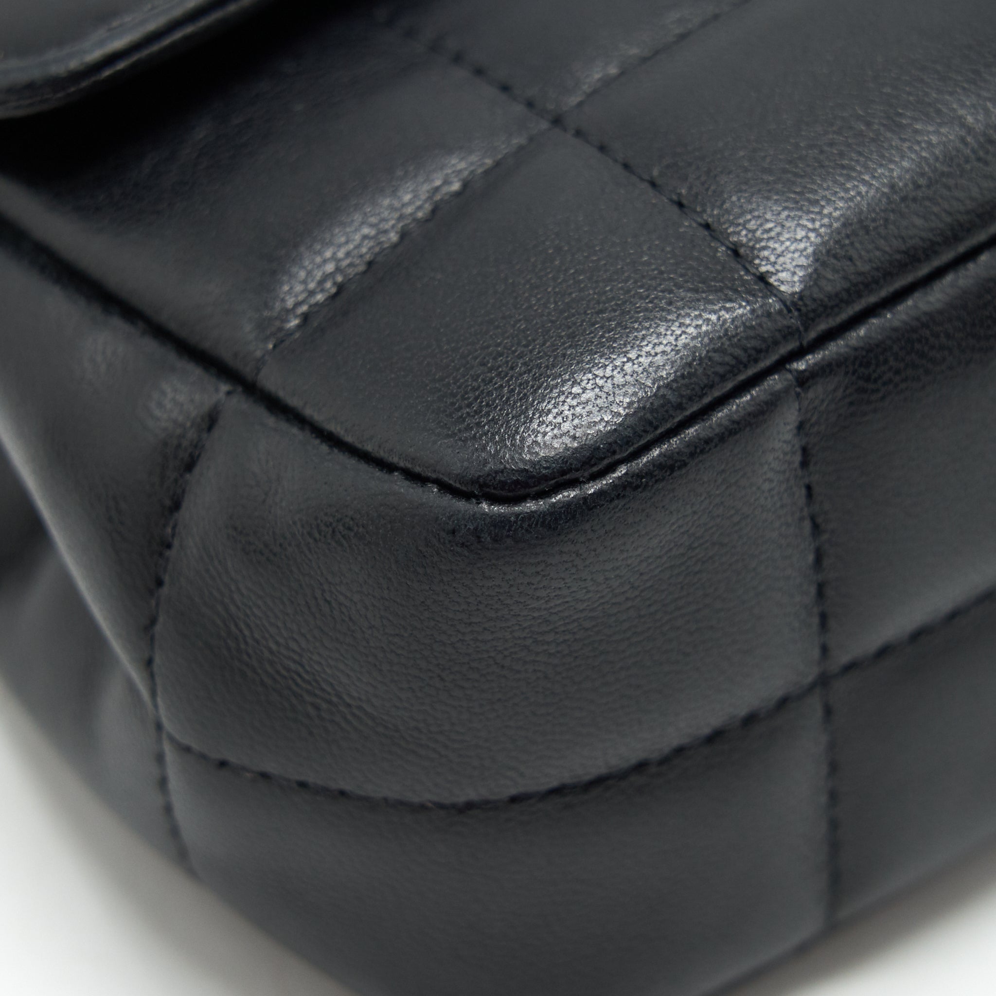 Chanel Camellia Mini Flap shoulder Bag Lambskin black