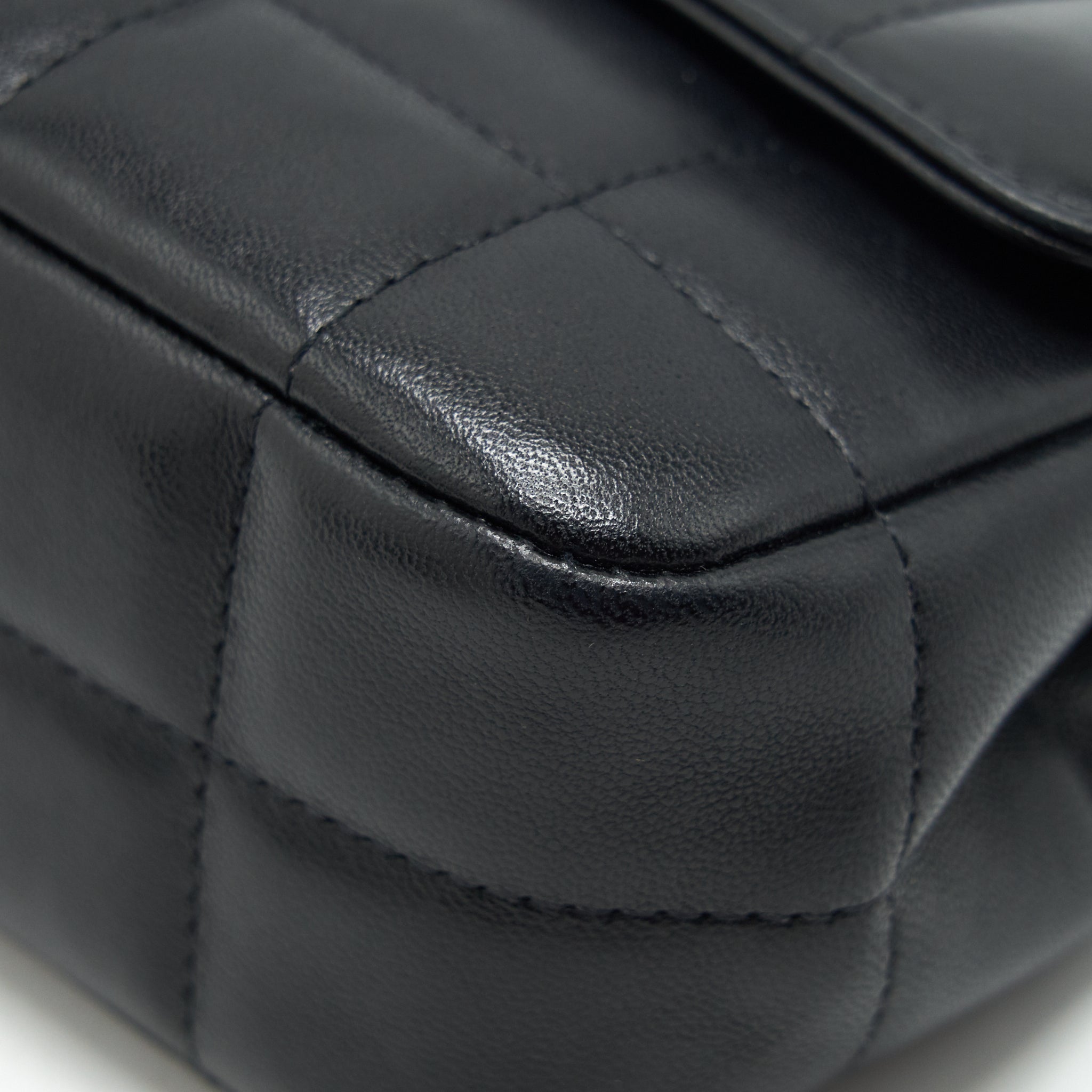Chanel Camellia Mini Flap shoulder Bag Lambskin black