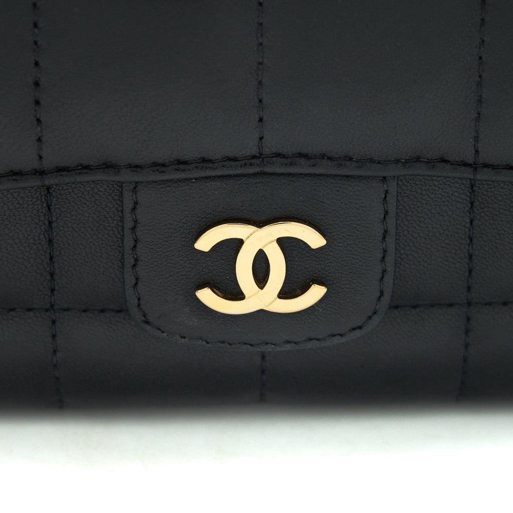 Chanel Camellia Mini Flap shoulder Bag Lambskin black