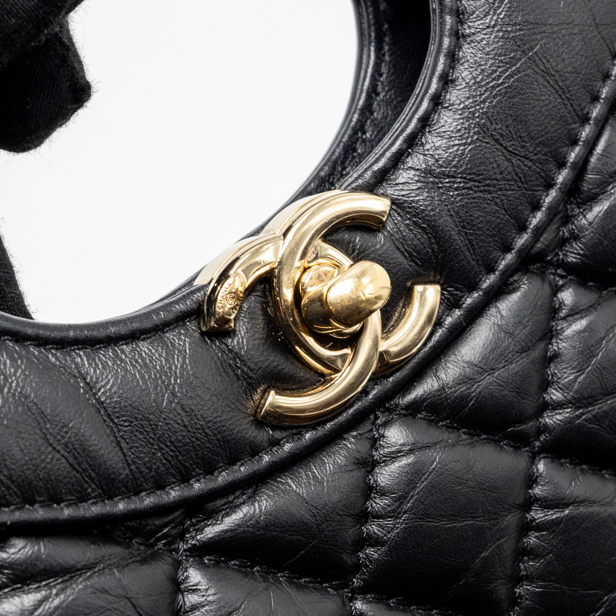 Chanel Mini 31 Bag Calfskin Black L (Microchip)