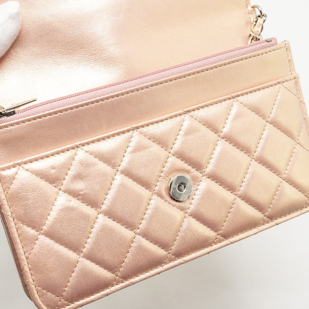 Chanel Classic Wallet on Chain Lambskin Iridescent Pink  (Microchip)