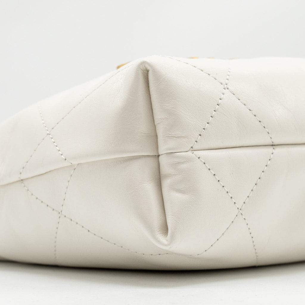 Chanel Mini 22 Bag Shiny Calfskin White  (Microchip)