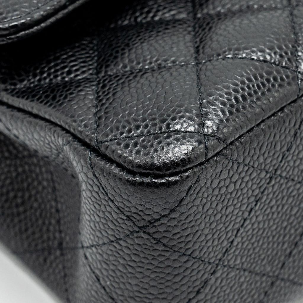 Chanel medium classic double flap bag caviar Black