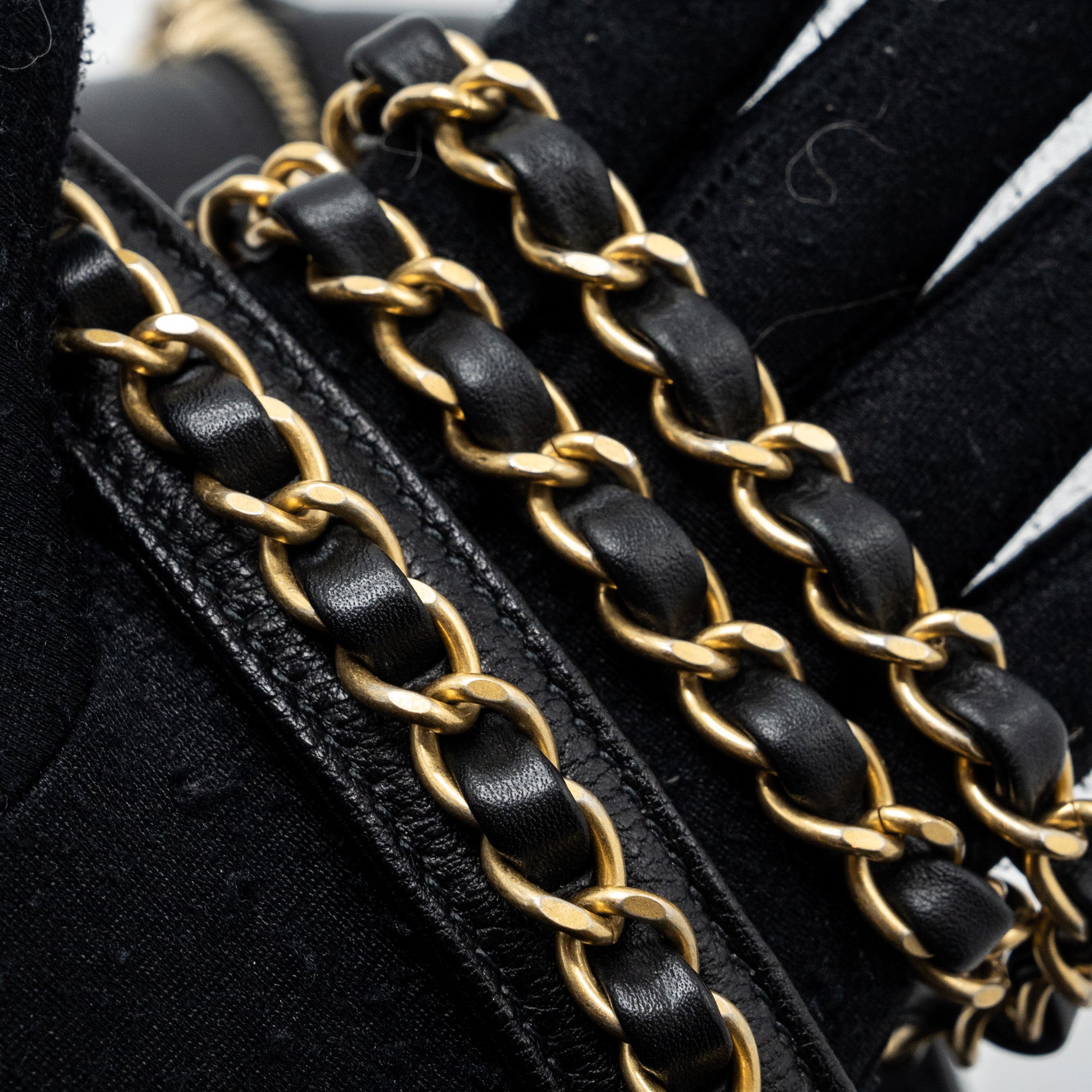 Chanel CC chain logo camera bag lambskin black
