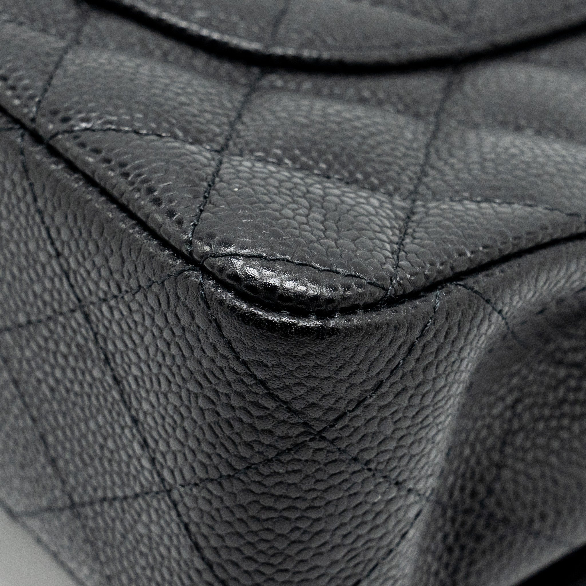 Chanel medium classic double flap bag caviar Black