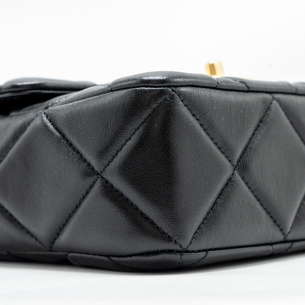 Chanel Quilted Mini Flap Bag with Detailed Chain Lambskin Black  (Microchip)