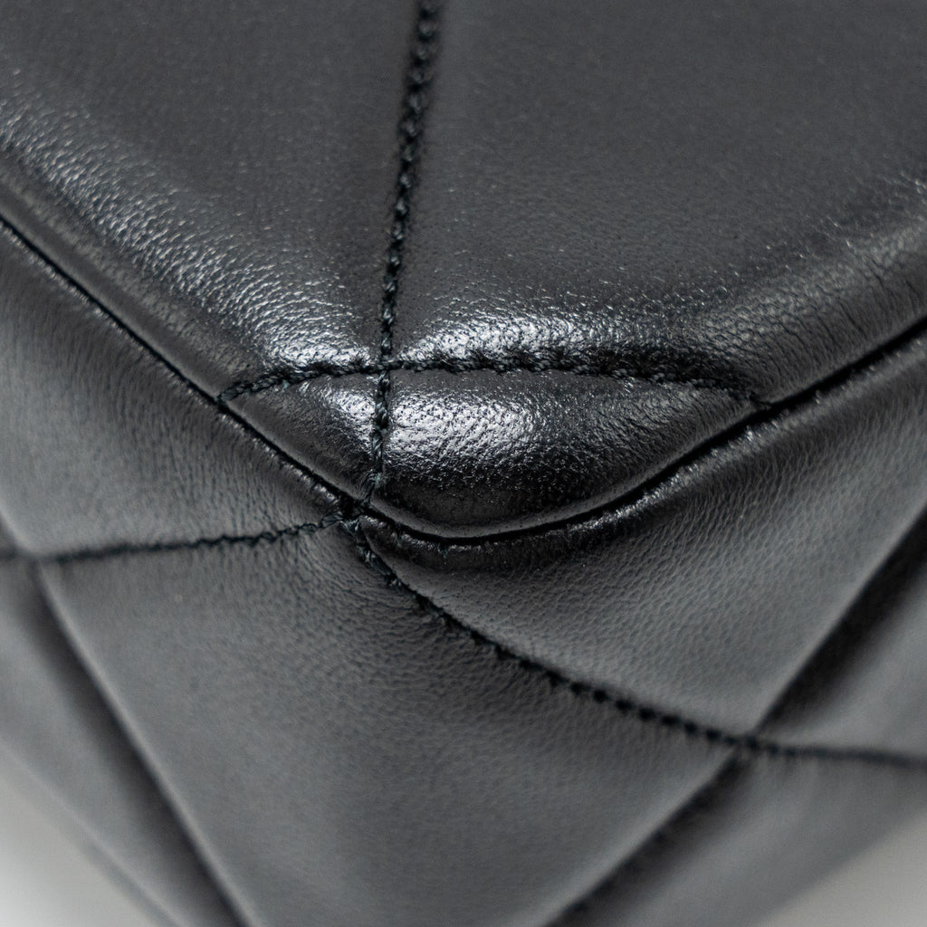 Chanel Quilted Mini Flap Bag with Detailed Chain Lambskin Black  (Microchip)