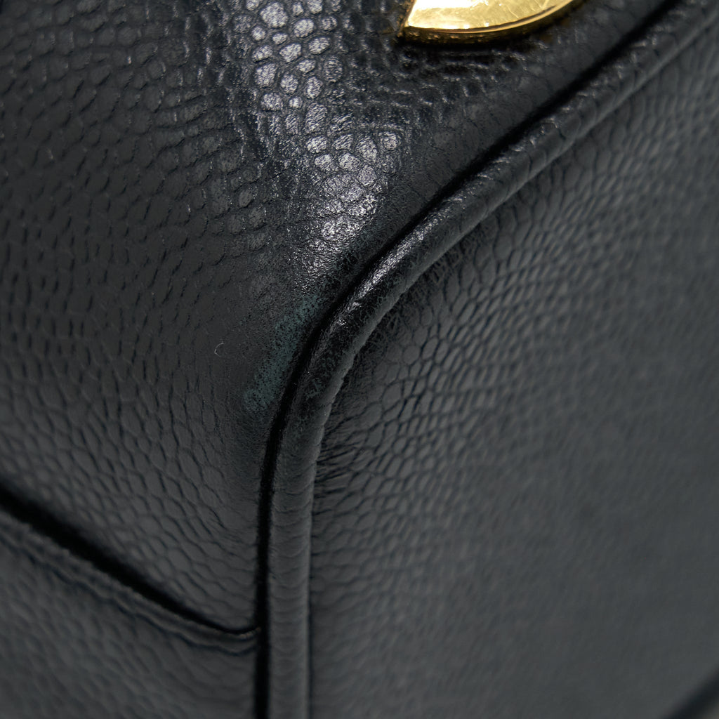 Chanel Vintage Bucket Bag Caviar Black