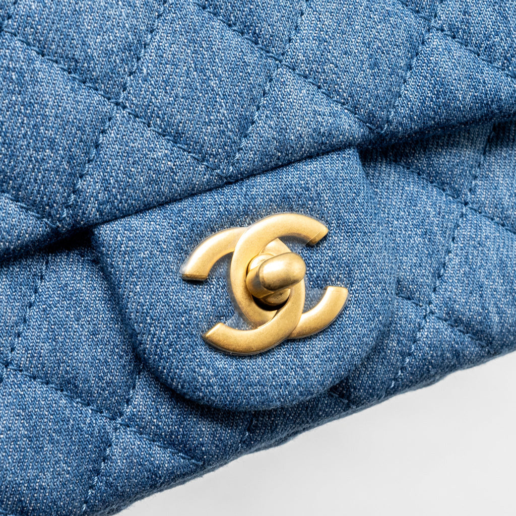 Chanel pearl crush mini square flap bag denim blue  (microchip)