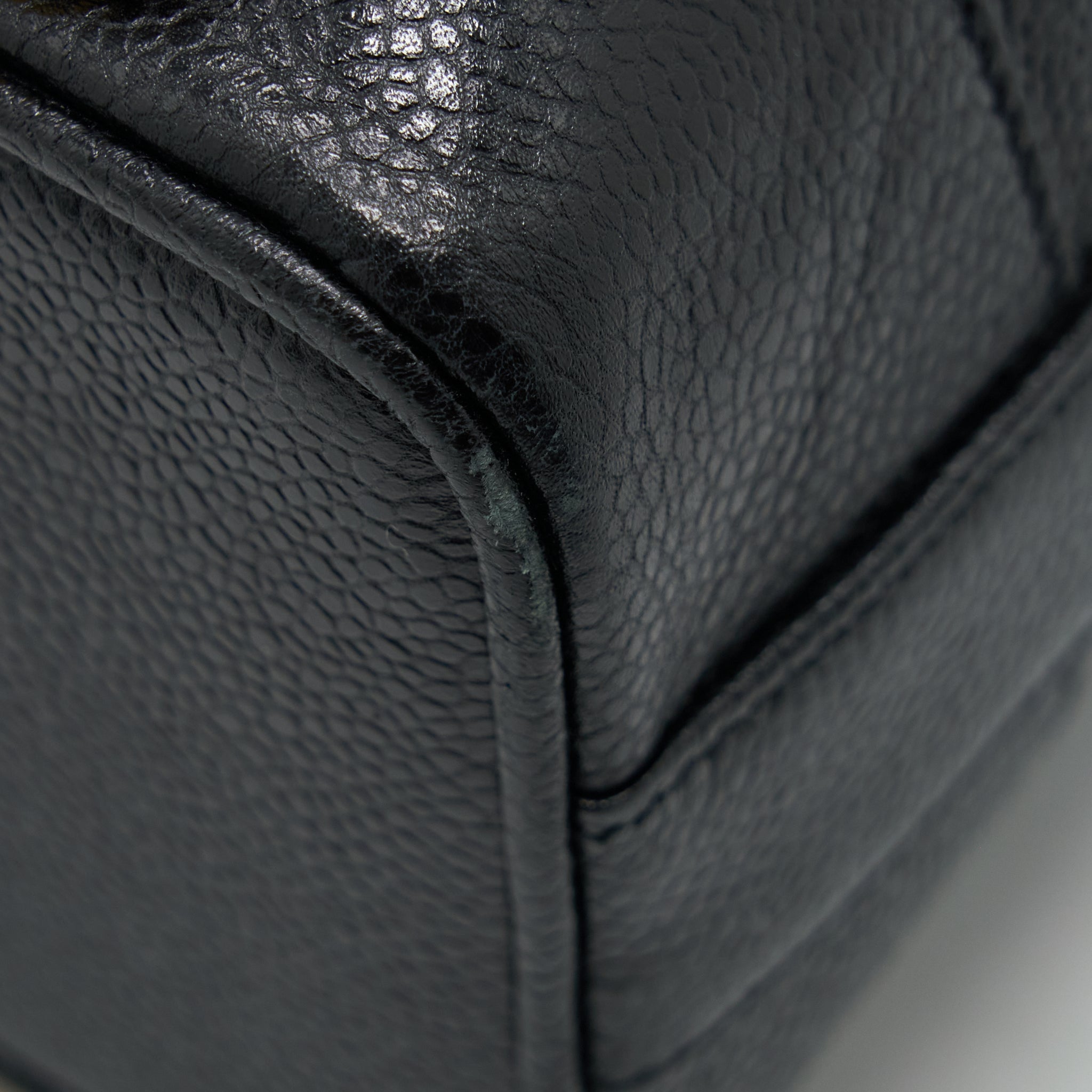 Chanel Vintage Bucket Bag Caviar Black