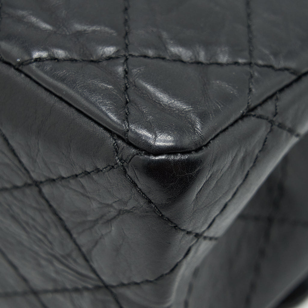 Chanel 2.55 226 Reissue Double Flap Bag Calfskin Black