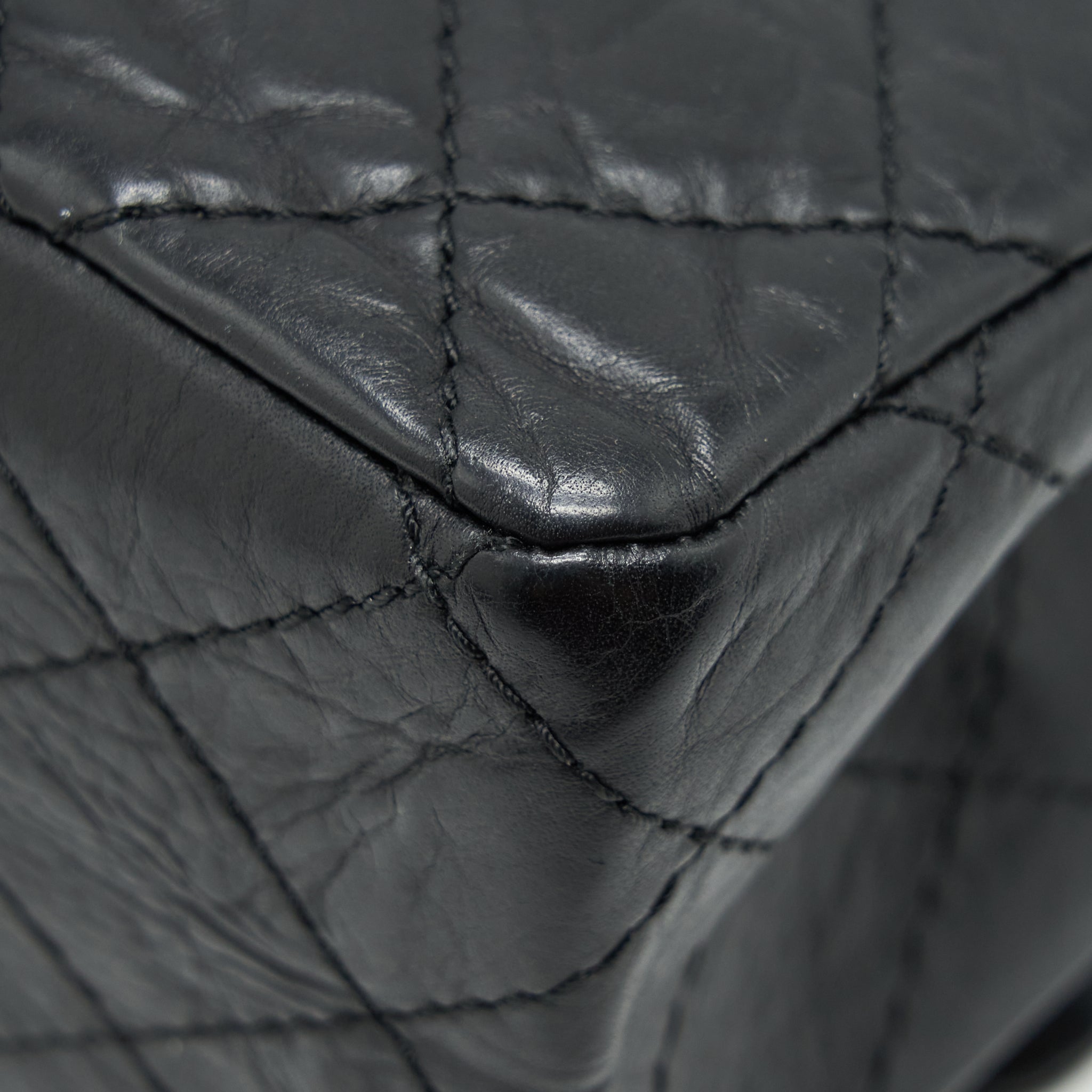 Chanel 2.55 226 Reissue Double Flap Bag Calfskin Black