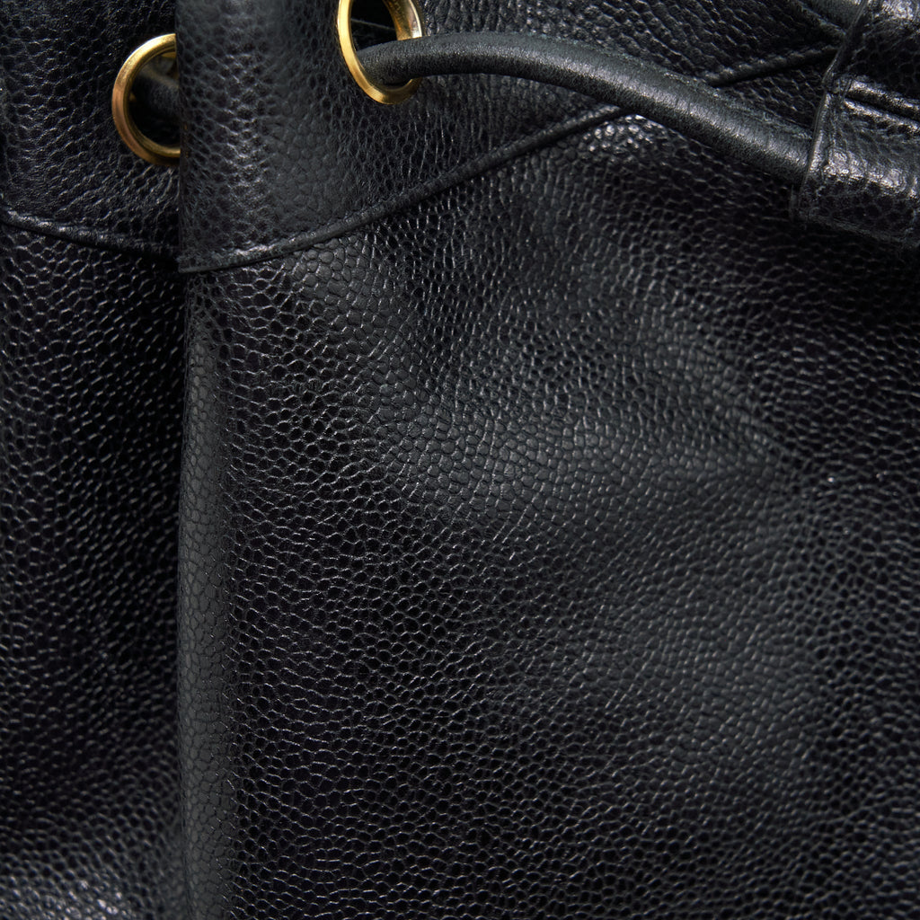 Chanel Vintage Bucket Bag Caviar Black