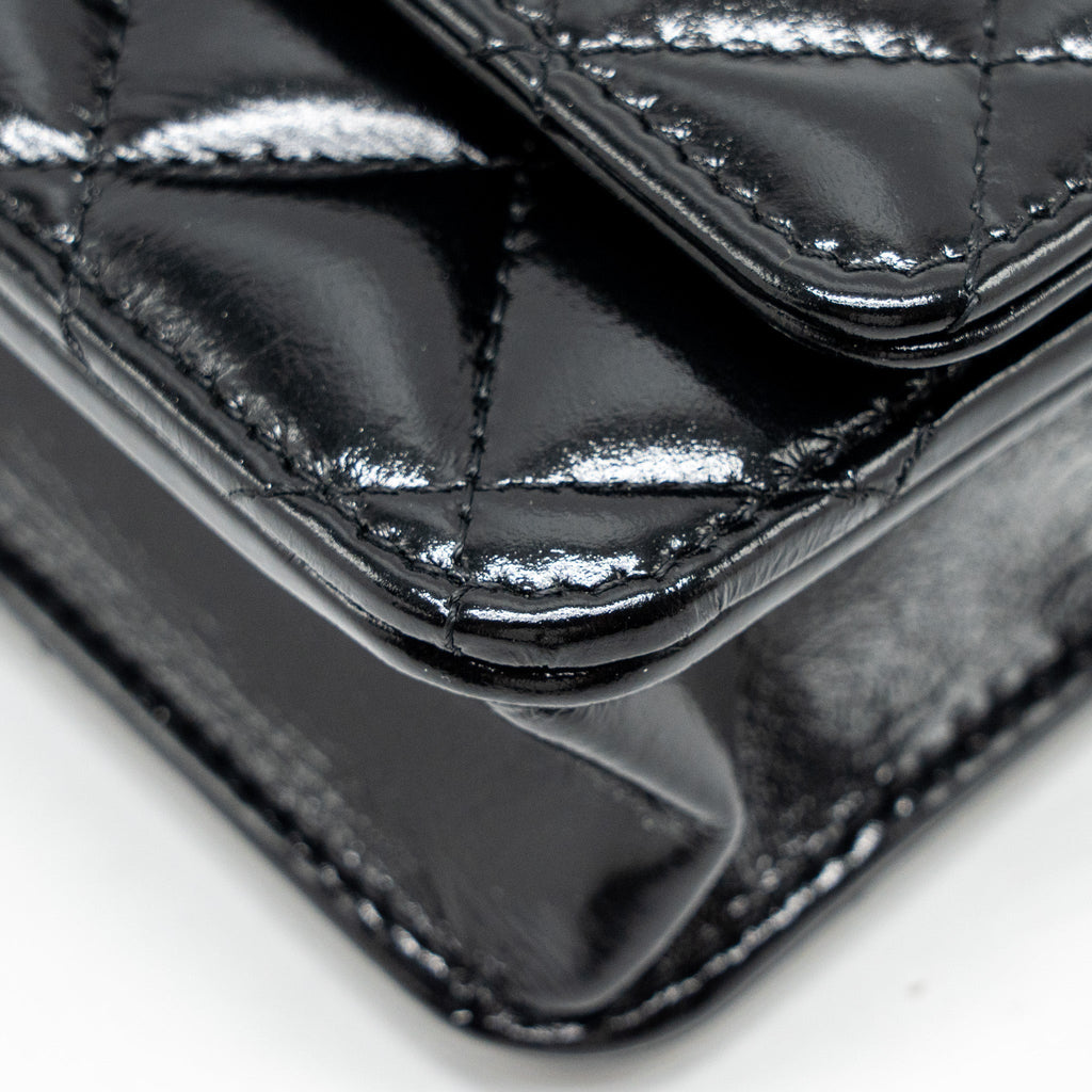 Chanel 24A Wallet On Chain Shiny Calfskin Black  (Microchip)