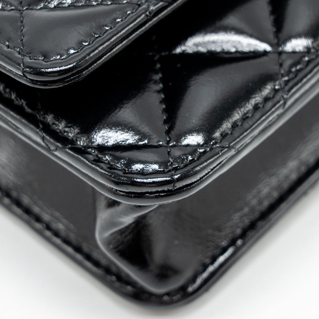 Chanel 24A Wallet On Chain Shiny Calfskin Black  (Microchip)