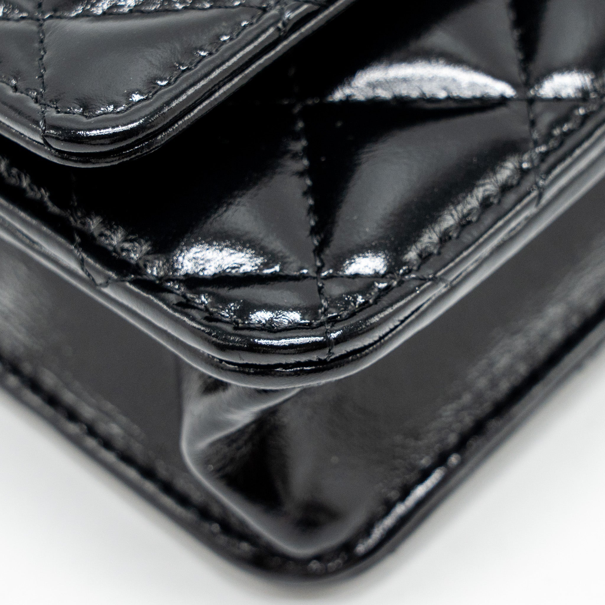 Chanel 24A Wallet On Chain Shiny Calfskin Black  (Microchip)