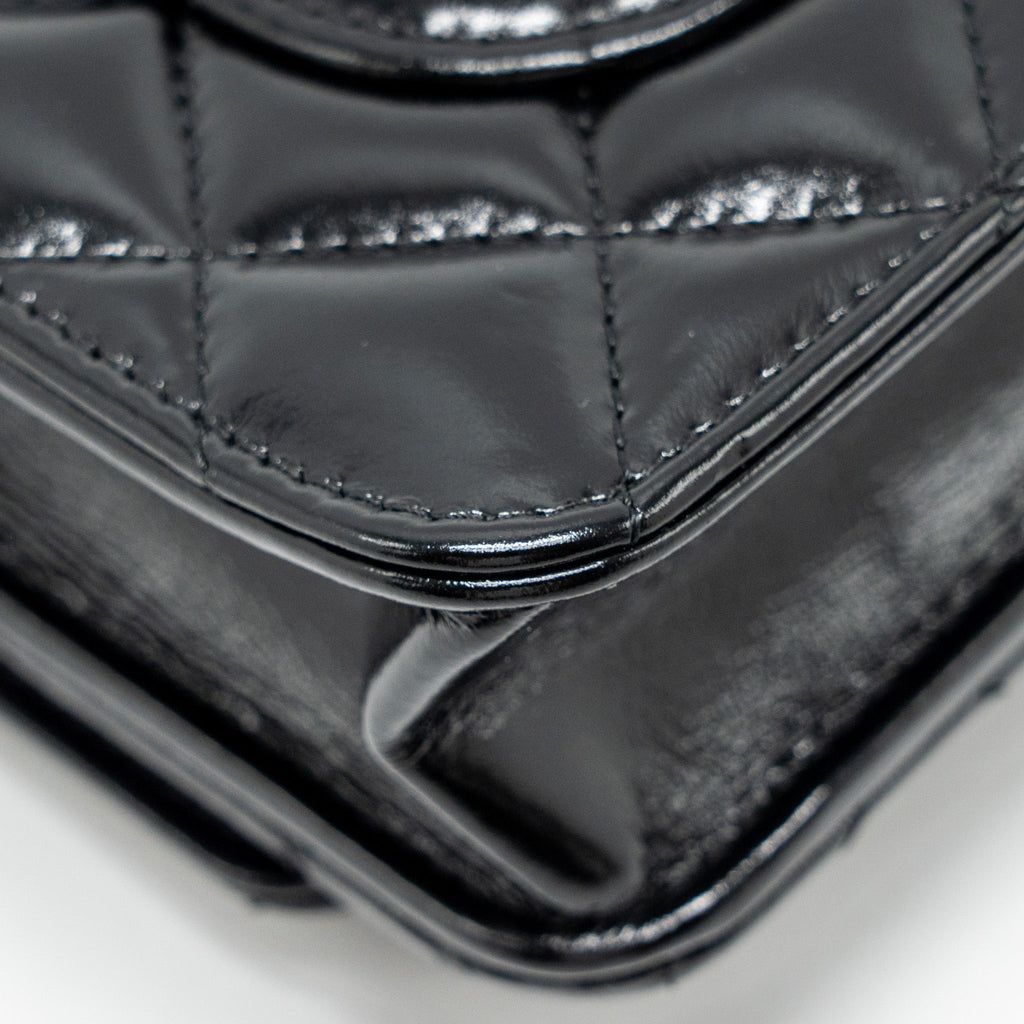 Chanel 24A Wallet On Chain Shiny Calfskin Black  (Microchip)