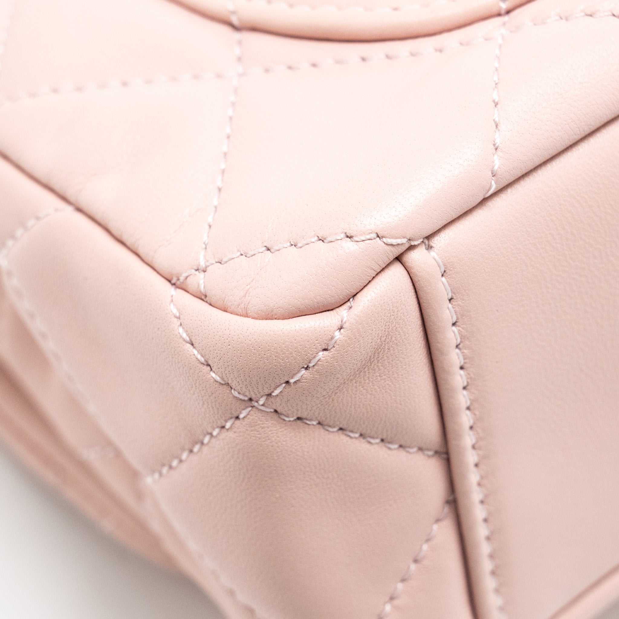 Chanel 22b Flap Bag with Gem Chain Lambskin Dust Pink  (microchip)