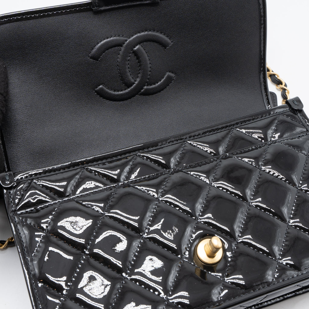 Chanel 22K Top Handle Messenger Bag Patent Leather Black Brushed  (Microchip)