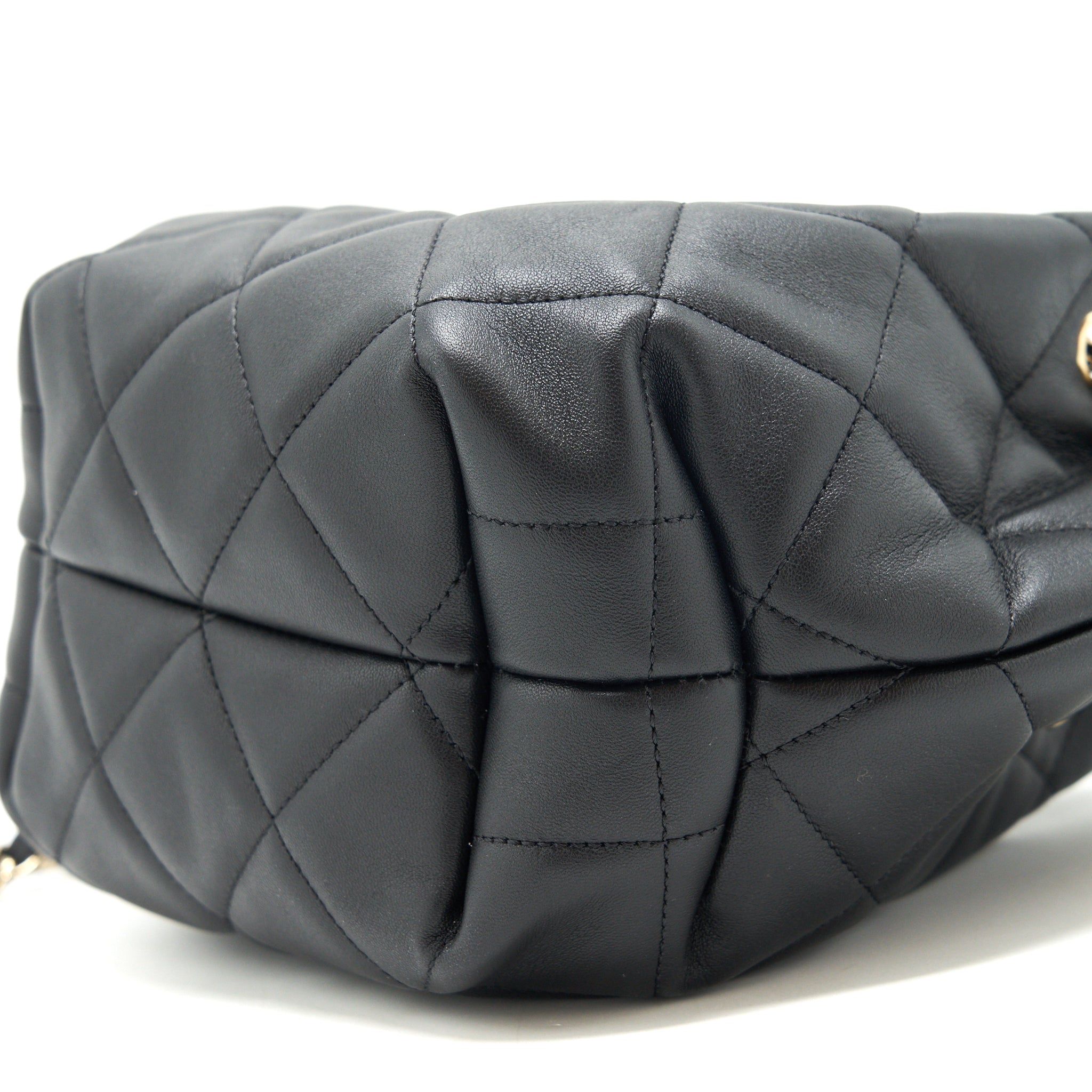 Chanel drawstring Bucket bag Quilted Lambskin Black L