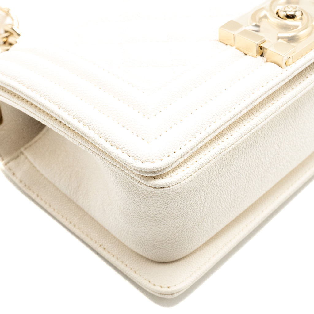 Chanel Small Boy Bag caviar white L