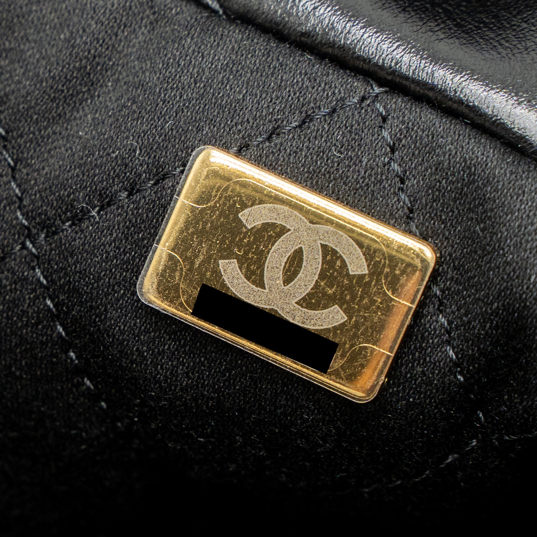 Chanel Mini 22 Bag Shiny Calfskin Black Brushed  (Microchip)