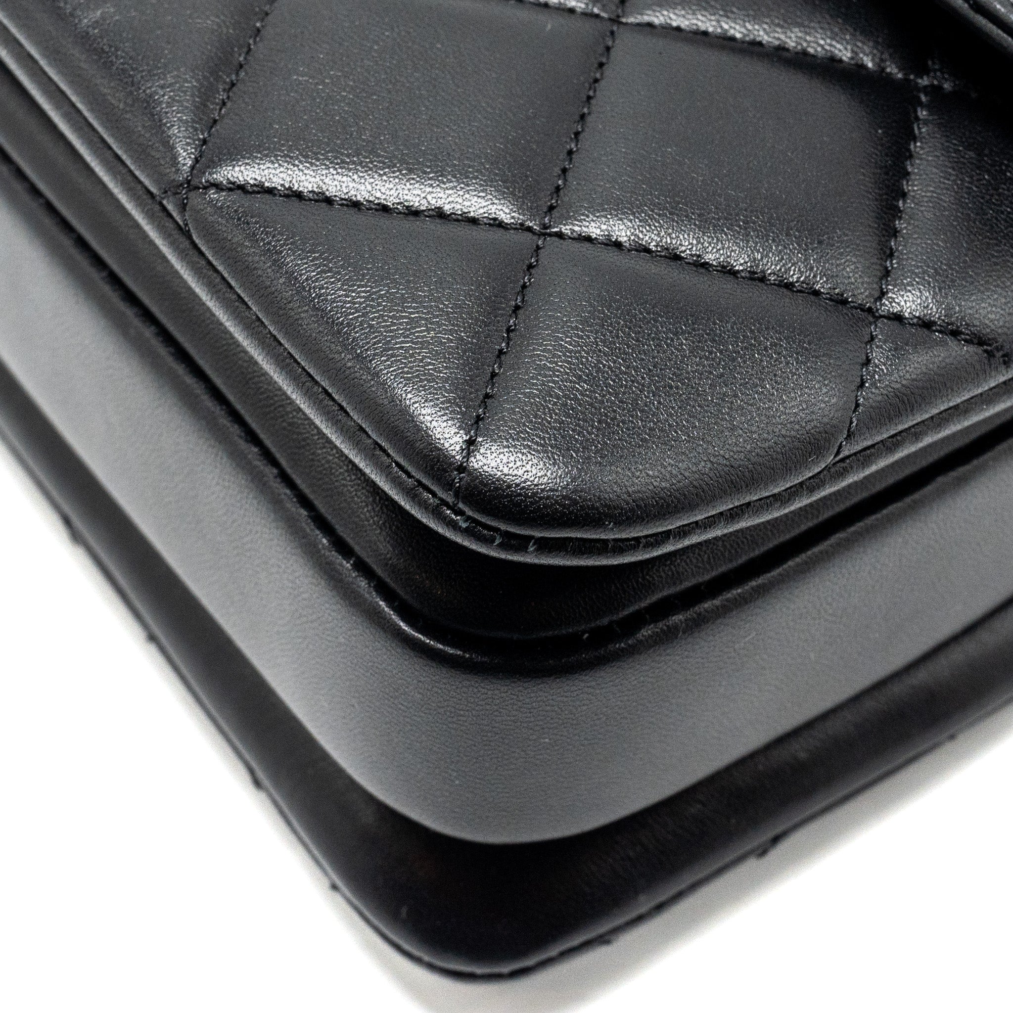 Chanel Small Trendy CC Flap Bag Lambskin Black L (Microchip)