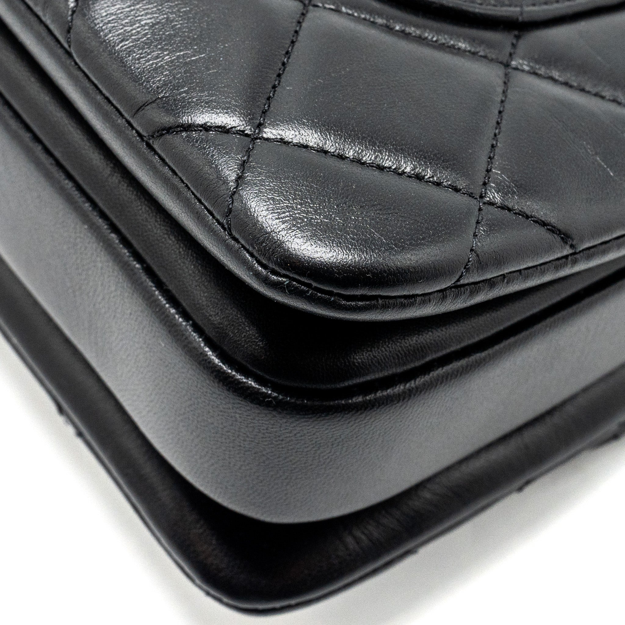 Chanel Small Trendy CC Flap Bag Lambskin Black L (Microchip)