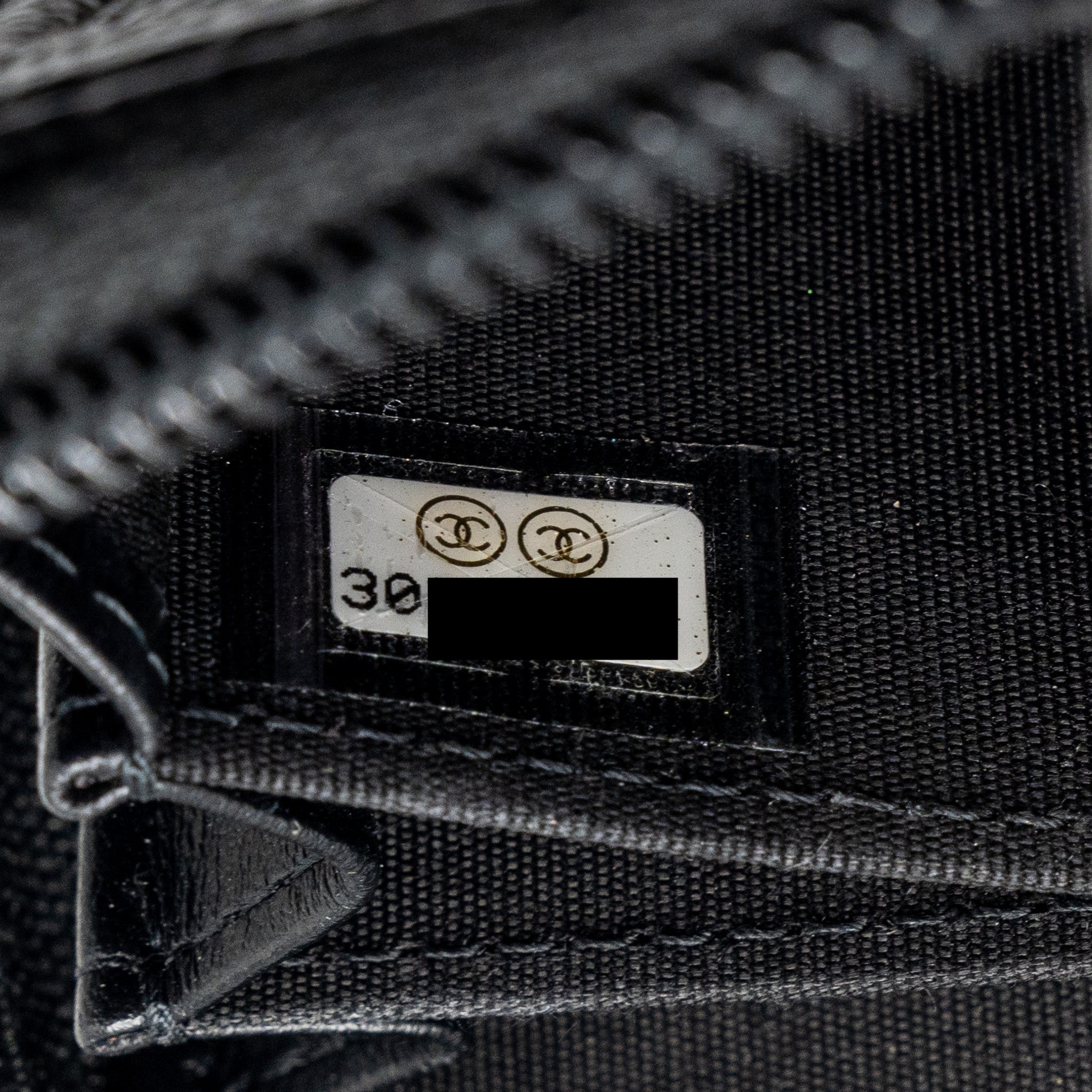 Chanel boy zip card holder caviar black