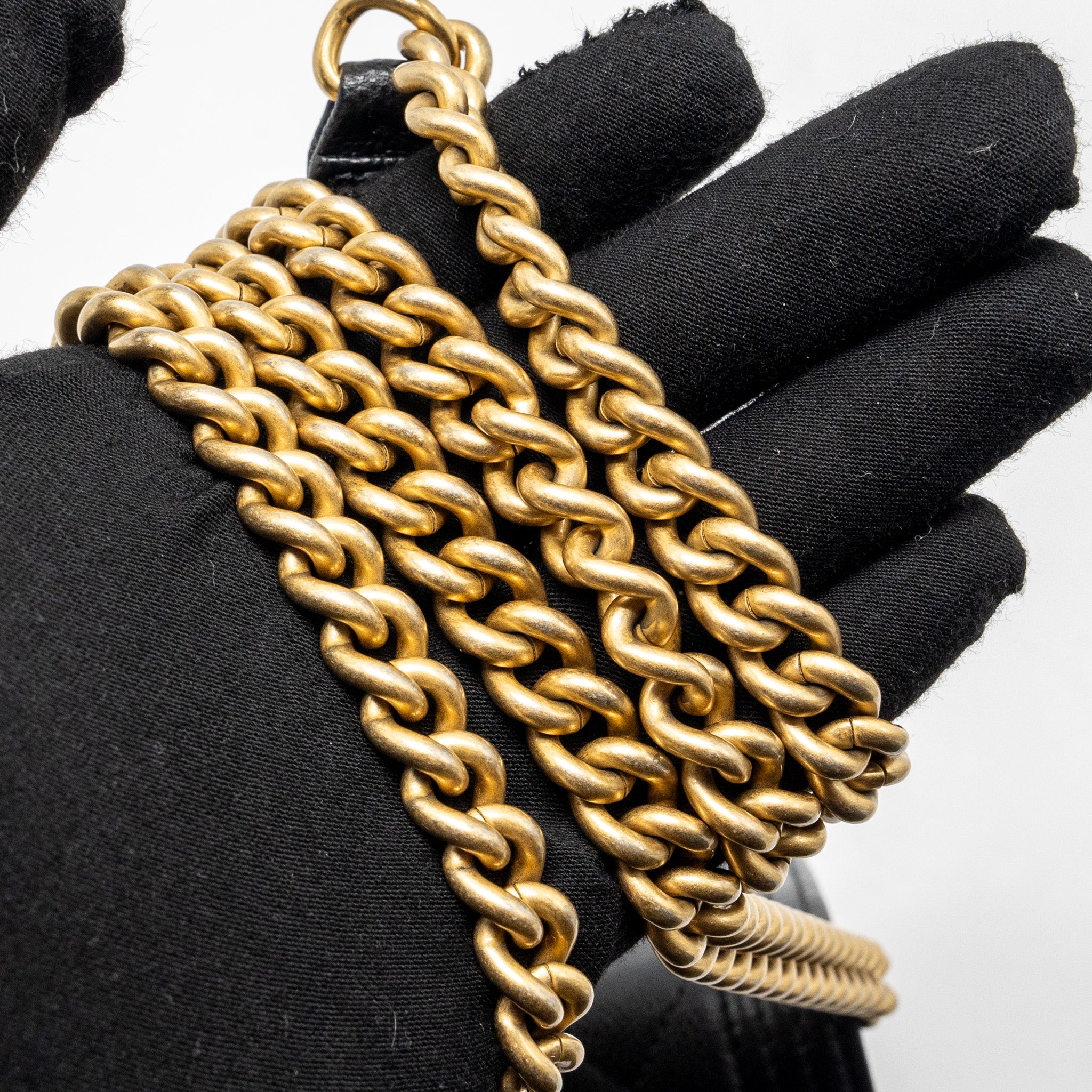 Chanel Boy Wallet On Chain caviar black  (microchip)