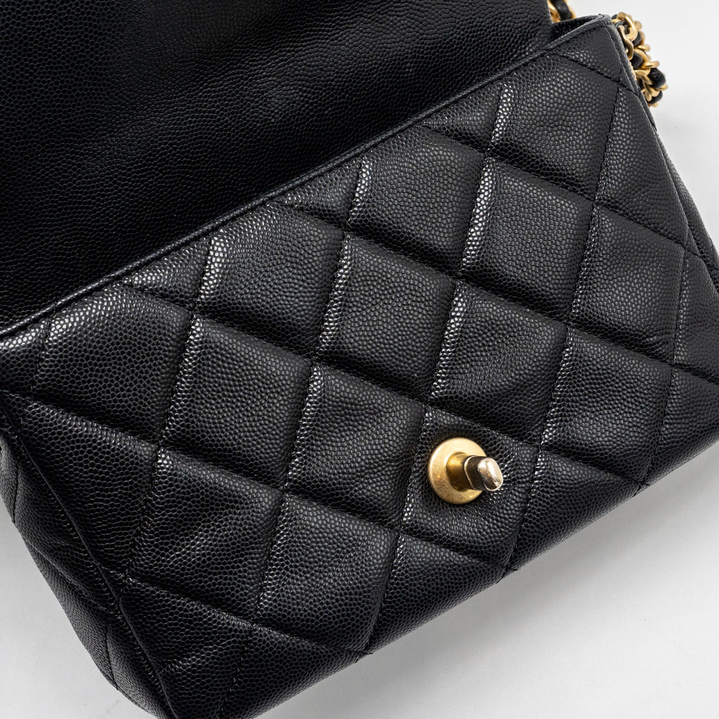 Chanel Twist your button quilted flap bag caviar black  (microchip)