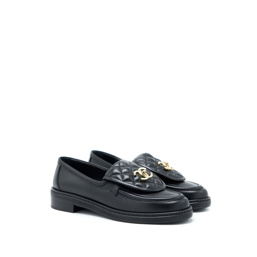 Chanel Size 38 CC Turnlock Loafers Black Quilted Leather L