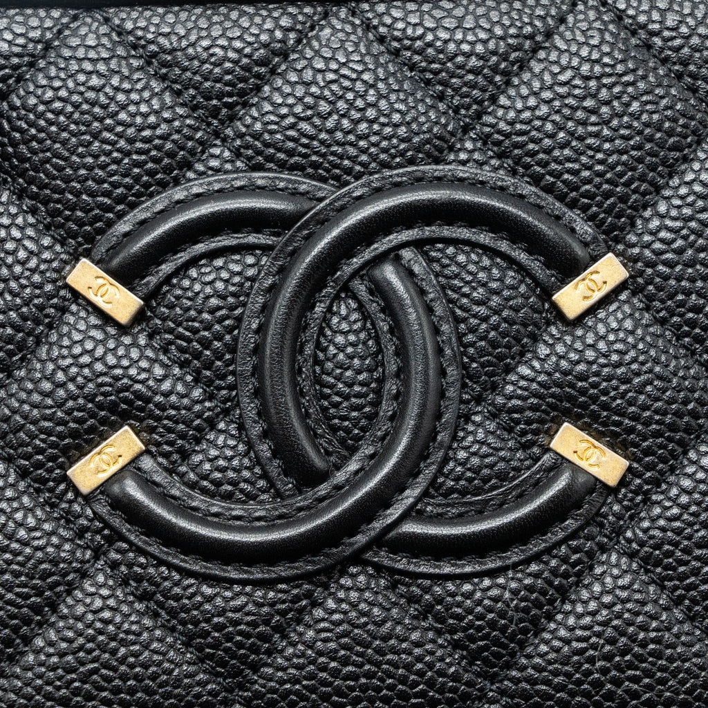 Chanel mini filigree vanity case Caviar black