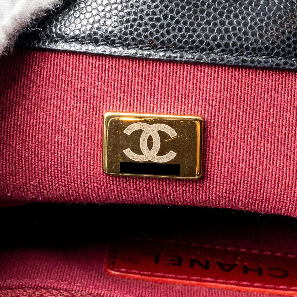 Chanel Twist your button quilted flap bag caviar black  (microchip)
