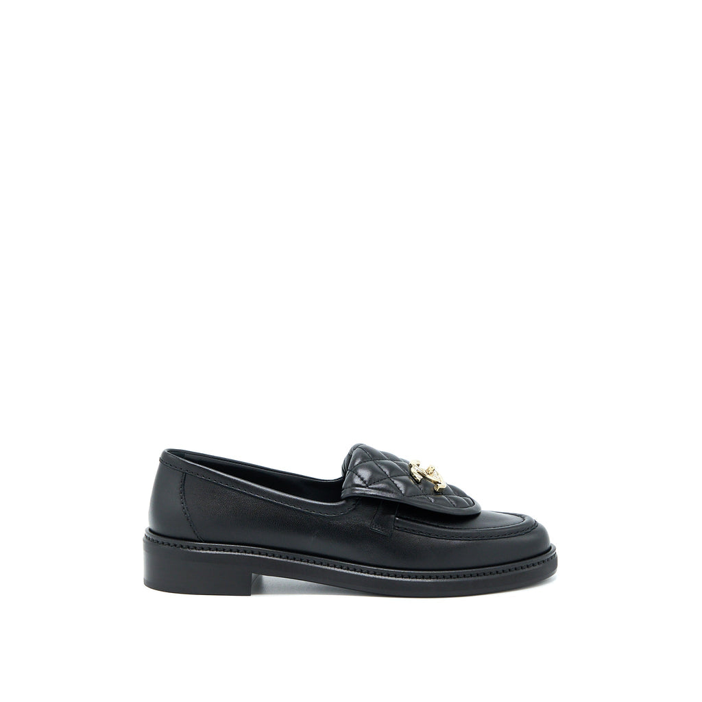 Chanel Size 38 CC Turnlock Loafers Black Quilted Leather L