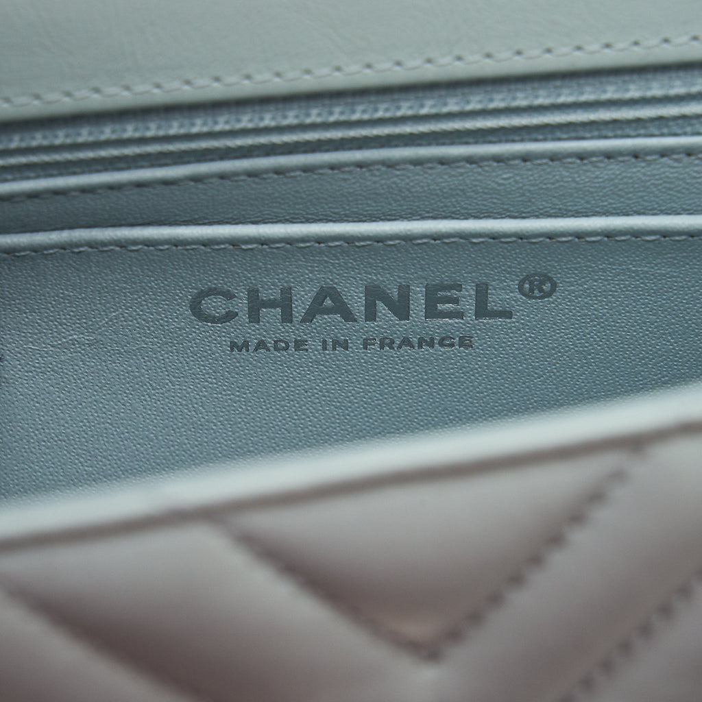 Chanel chevron mini 2.55 Reissue flap Bag Calfskin light blue