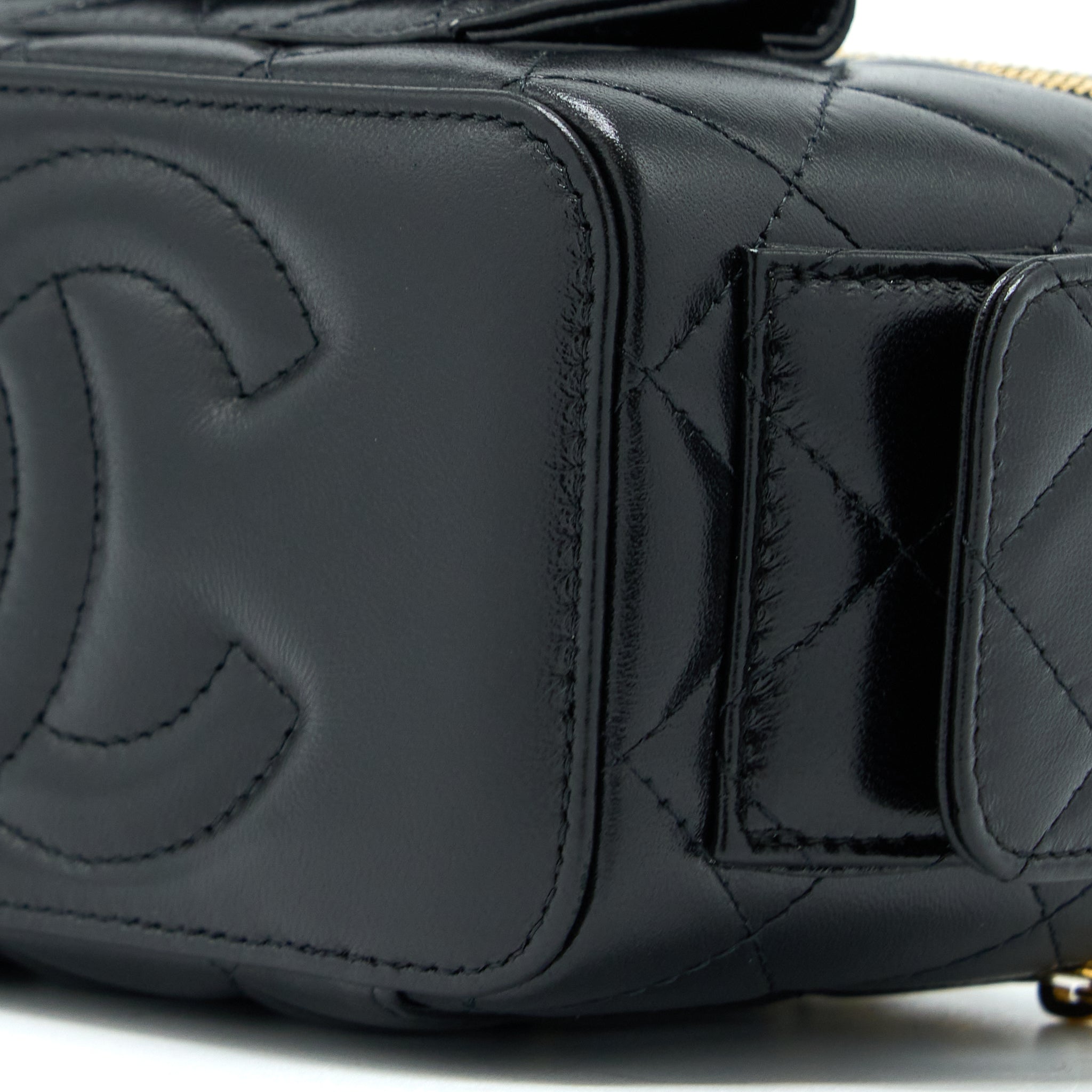 Chanel 22K Top Handle Pocket Long Vanity With Chain Black