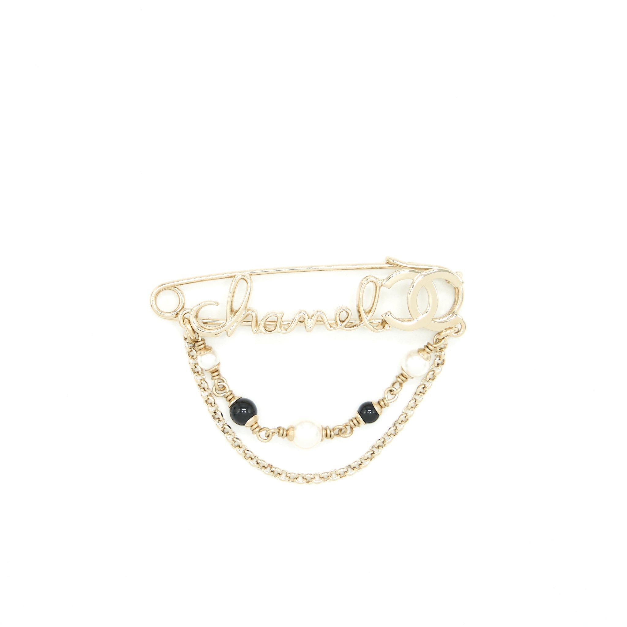 Chanel 22P Pin / Letter Brooch L