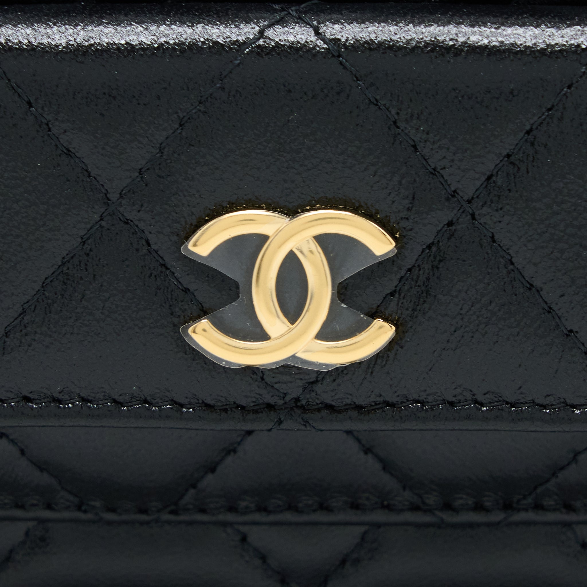 Chanel 22K Top Handle Pocket Long Vanity With Chain Black