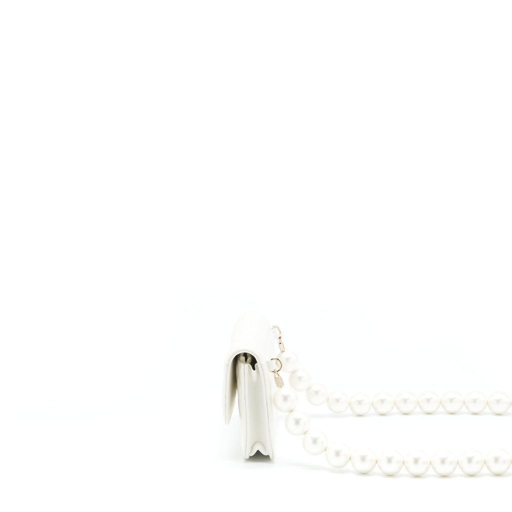 Chanel Grant Pearl Crush Mini Crossbody Bag Lambskin White L