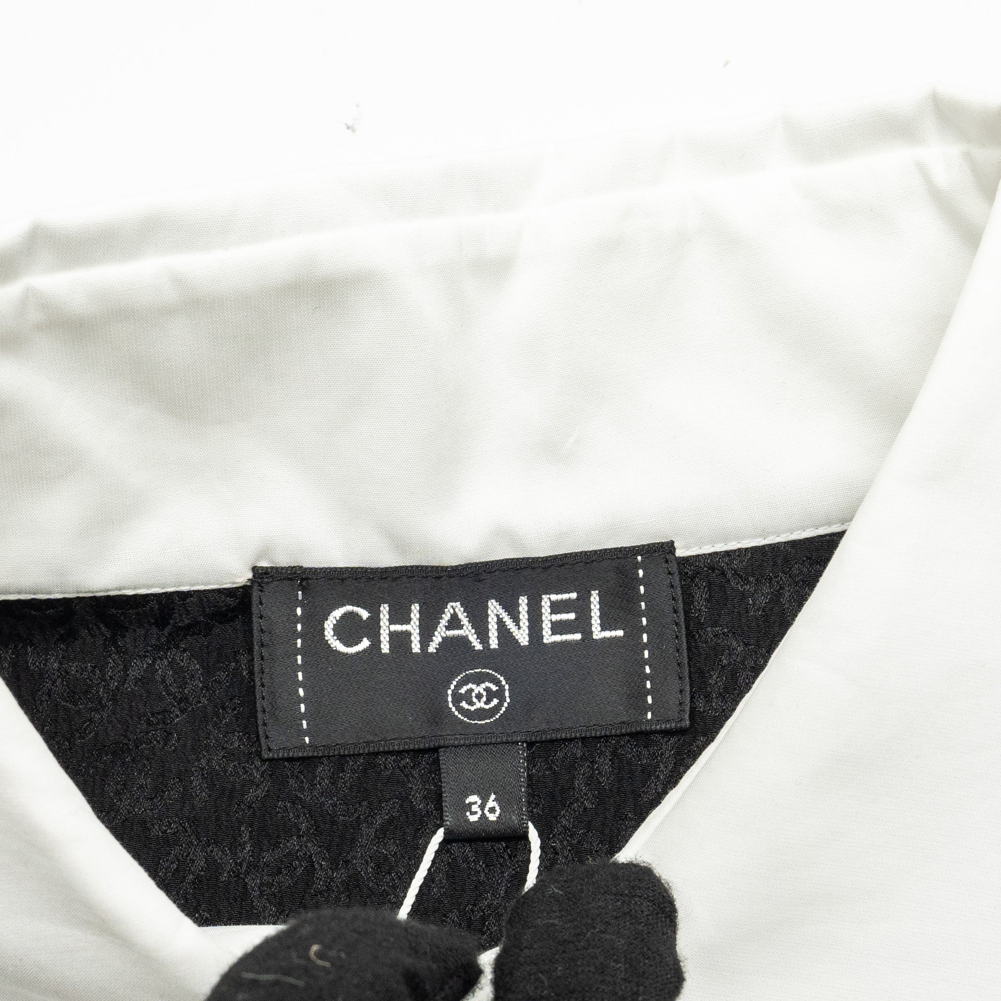Chanel 21k Size 36 cc logo printed Tunic / Shirt Silk Black/White