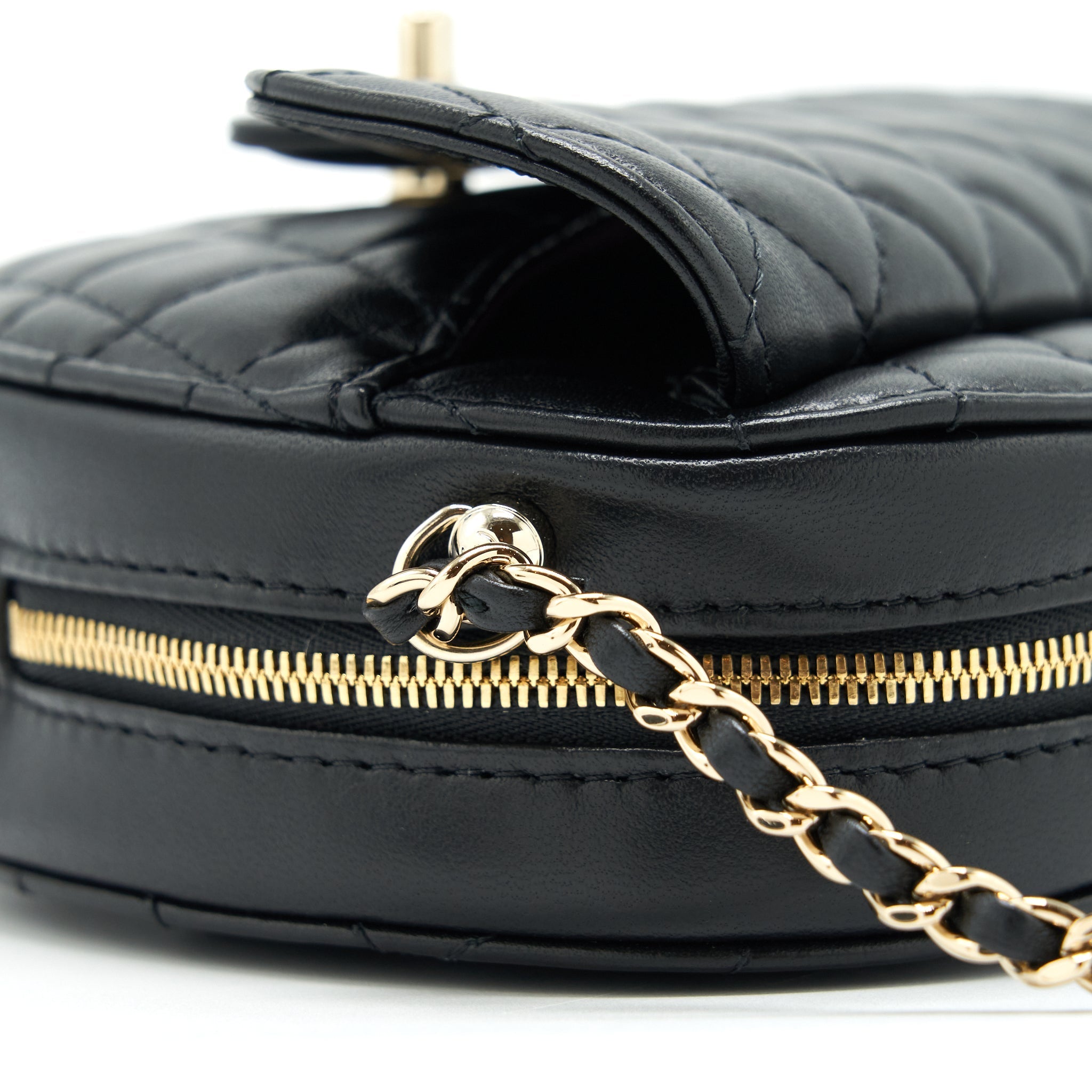 Chanel 22S Heart Bag Lambskin Black L