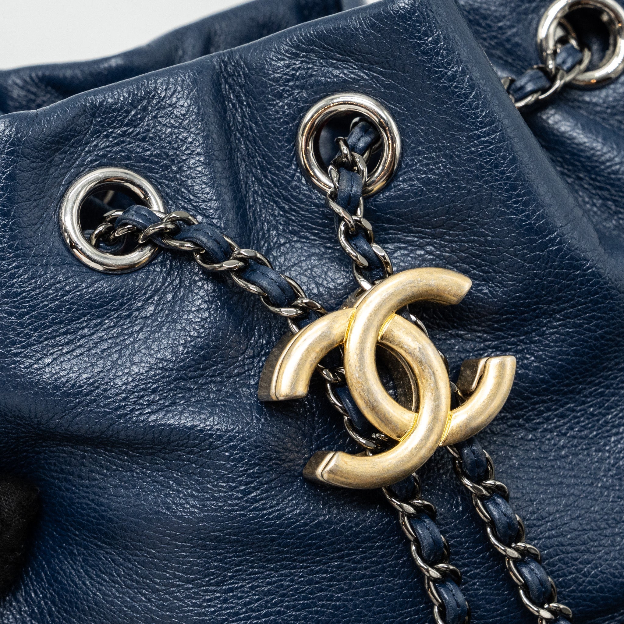 Chanel Small Bucket Bag Calfskin Navy/Black Multicolour Hardware