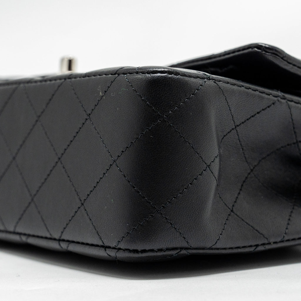 Chanel Medium Classic Double Flap Bag Lambskin Black  (Microchip)