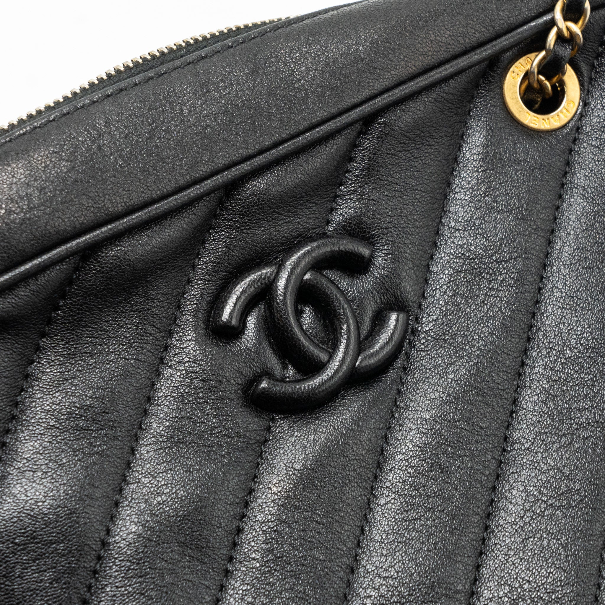 Chanel zipper camera chain bag lambskin black