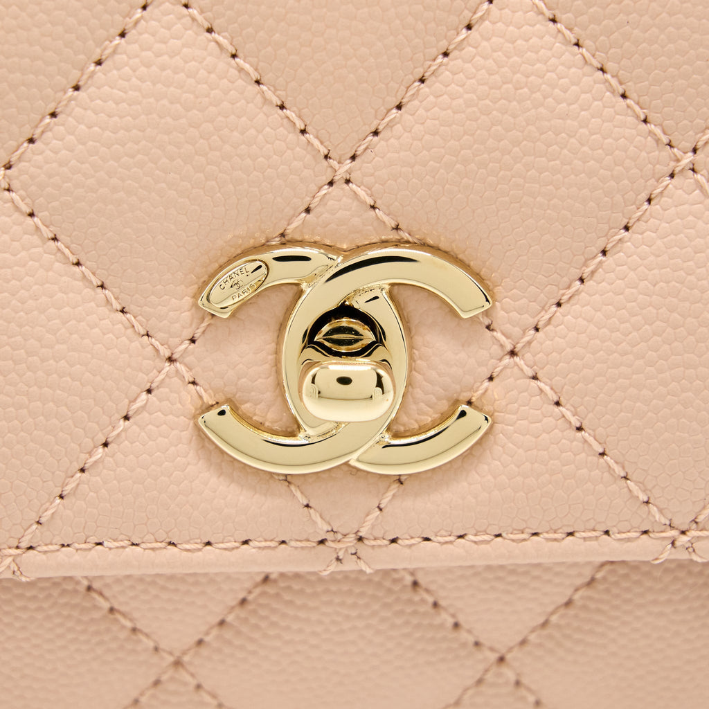 Chanel 21A Small Coco Handle Caviar ND022 Rose Clair / Light Pink L