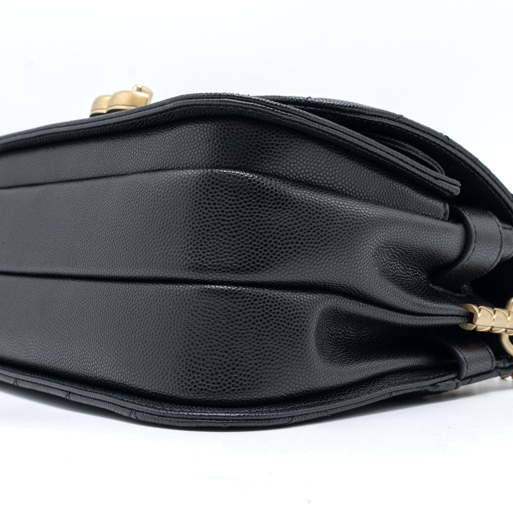 Chanel Messenger Bag Caviar Black Brushed  (Microchip)