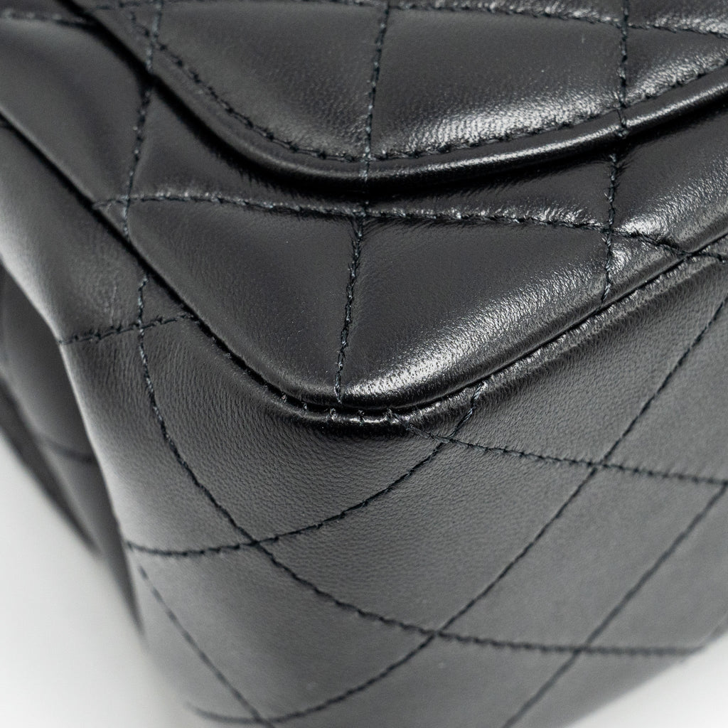 Chanel mini square flap Bag lambskin Black L (Microchip)