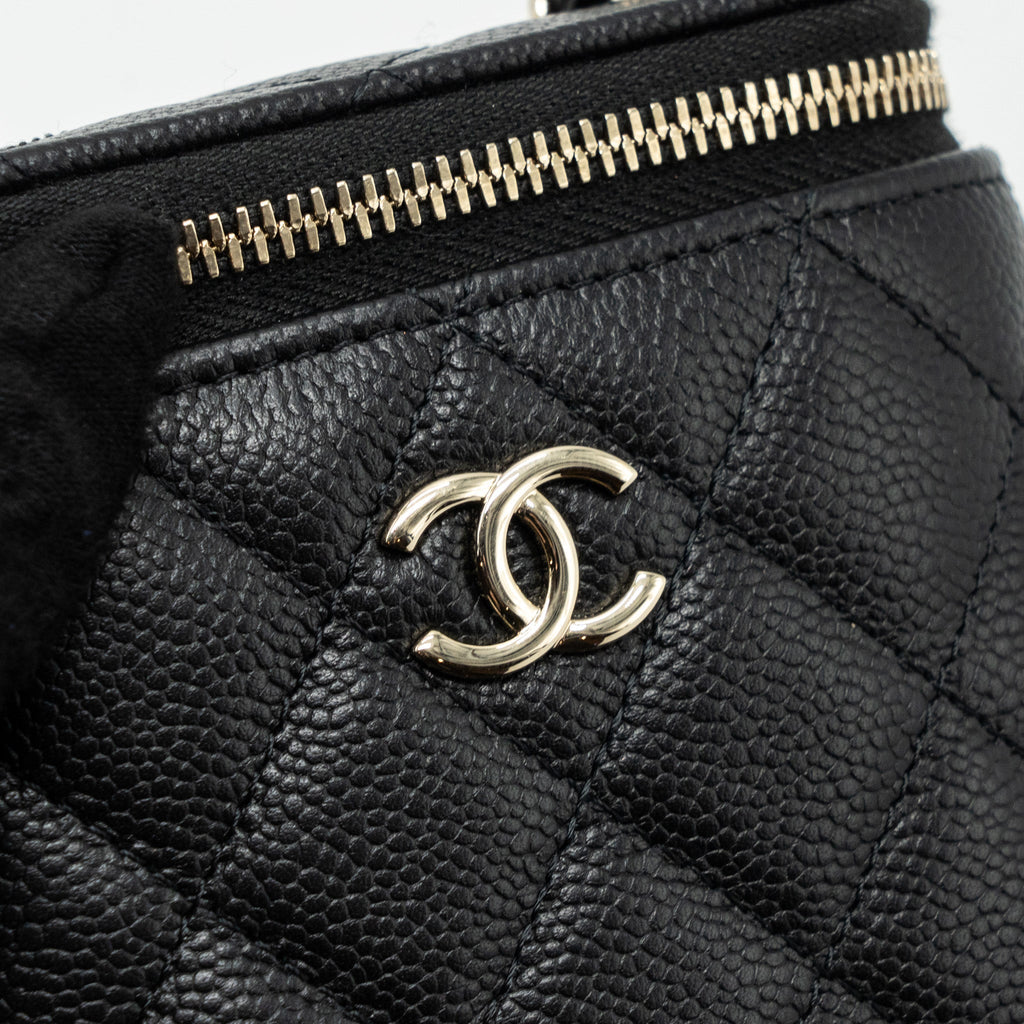 Chanel Vanity Case With Detailed Chain Caviar Black L